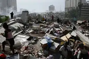 Venezuela supera las 6.400 muertes por los terremotos: la búsqueda de cuerpos continúa dos meses después