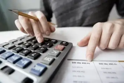 El peso de las tarifas en los salarios se duplicó desde 2023: cuánto aumentaron los servicios esenciales
