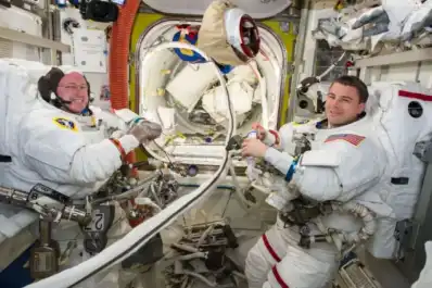 Un estudio revela por qué los astronautas sufren estreñimiento en el espacio