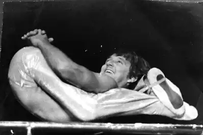 Recuerdos fotográficos: 1973-1985. El número del contorsionista “insólito”