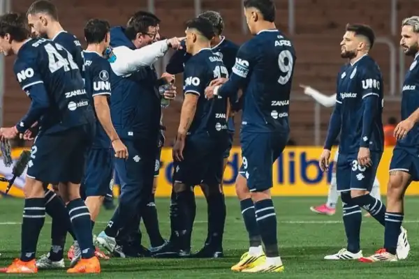 Independiente Rivadavia luchó hasta el final, pero se quedó sin Libertadores
