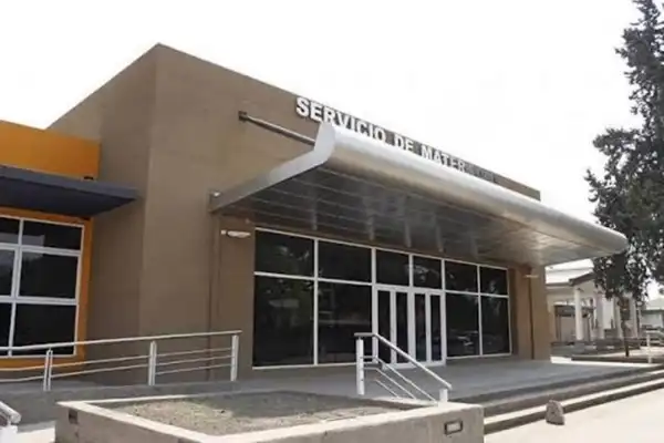 Confusión de género en el hospital de Concepción: Lo único que pedimos es que el bebé sea nuestro, dijo el abuelo