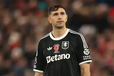 Aston Villa fichó a un arquero por 35 millones de euros: ¿qué pasará con Dibu Martínez?