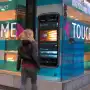 El nuevo concepto de la publicidad apunta a que el transeúnte forme parte de la propaganda