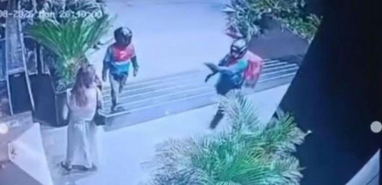ESCENA. El ataque a balazos quedó registrado por las cámaras del hotel