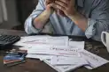 Endeudamiento familiar en Tucumán: proponen limitar los descuentos sobre los salarios de los empleados públicos