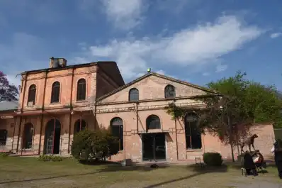 Arte y memoria para revivir la historia azucarera en Lastenia