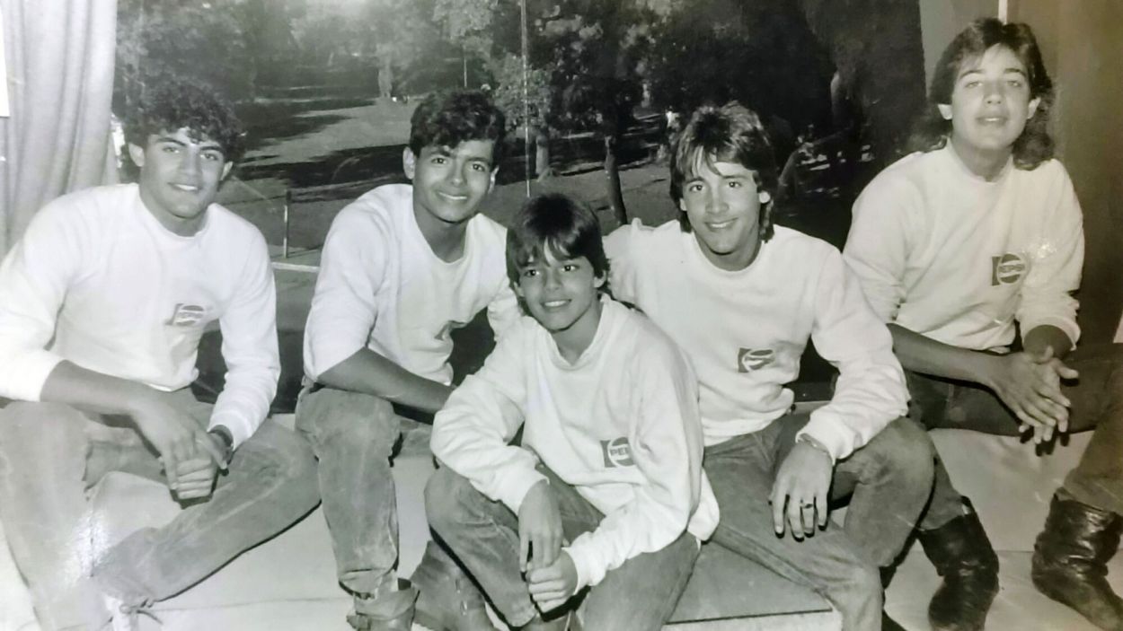 Recuerdos fotográficos: 1985. Ricky Martin y “Menudo” en Tucumán