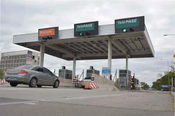 Falla masiva en un peaje: cobraban hasta $155.000 por un trayecto de Telepase