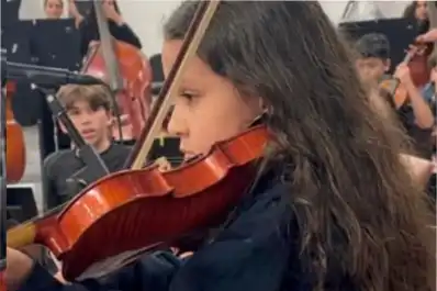 Quién era Romina Cruz, la violinista que tocó ante el papa León XIV y murió a los 9 años