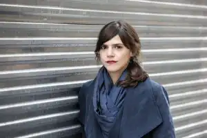 Valeria Luiselli: “Las mamás nos enseñan a hablar y luego el mundo no hace más que callarnos”