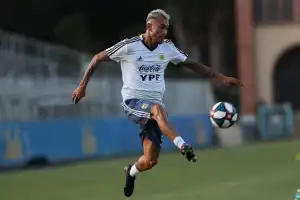 El tucumano que jugó en la Selección de Scaloni y brilló en Europa hoy está sin club: qué pasó con el “Tucu” Pereyra