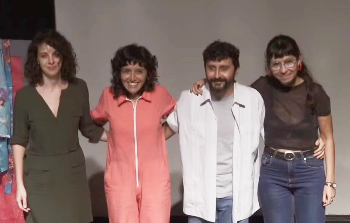 DETRÁS DE LA PROPUESTA. El equipo de Kintsugi (Exposición de una ruptura): Juliana González, Ezequiel Martínez Marinaro, Camila Caram y Lucía Dzienczarski.