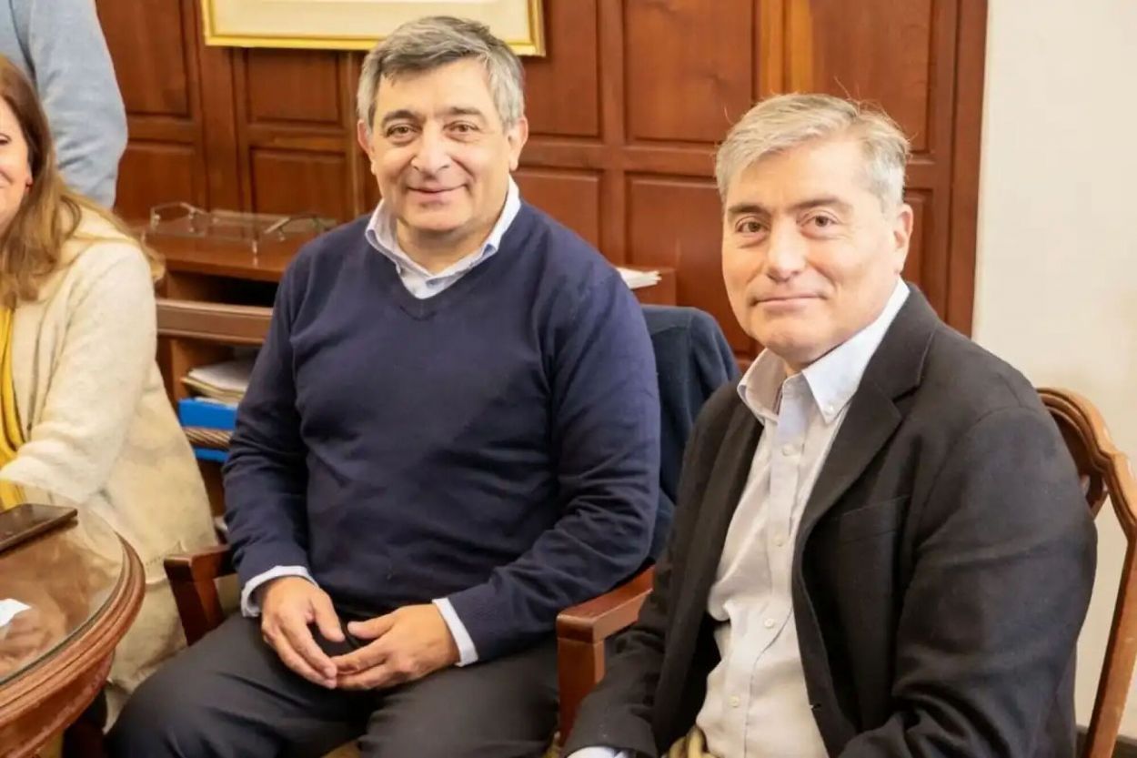 Sergio Mohamed (izquierda de la foto)