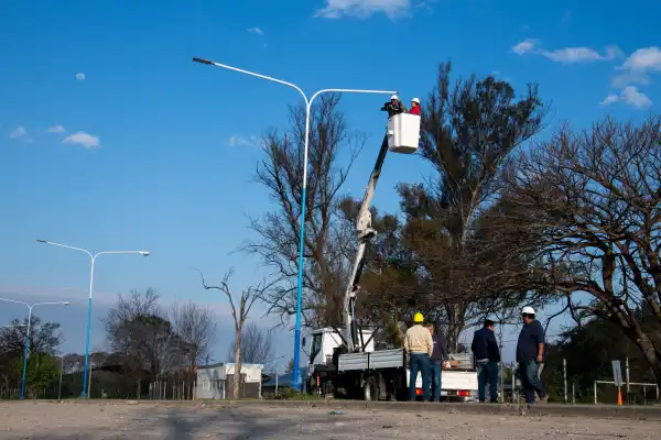 Campo Norte: sumaron 48 luminarias LED al predio de 25 hectáreas