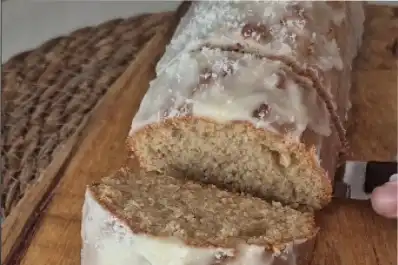 Budín integral de naranja esponjoso: la receta fácil sin azúcar y baja en grasa