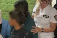 Quiso cambiar a dos de sus cuatro hijos por un auto usado y lo detuvo la Policía