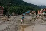 Nepal quedó irreconocible: las impactantes imágenes satelitales del antes y después de la riada