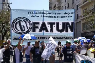 Paro universitario: el 60% de los trabajadores no docentes está por debajo de la línea de pobreza, según Fatun