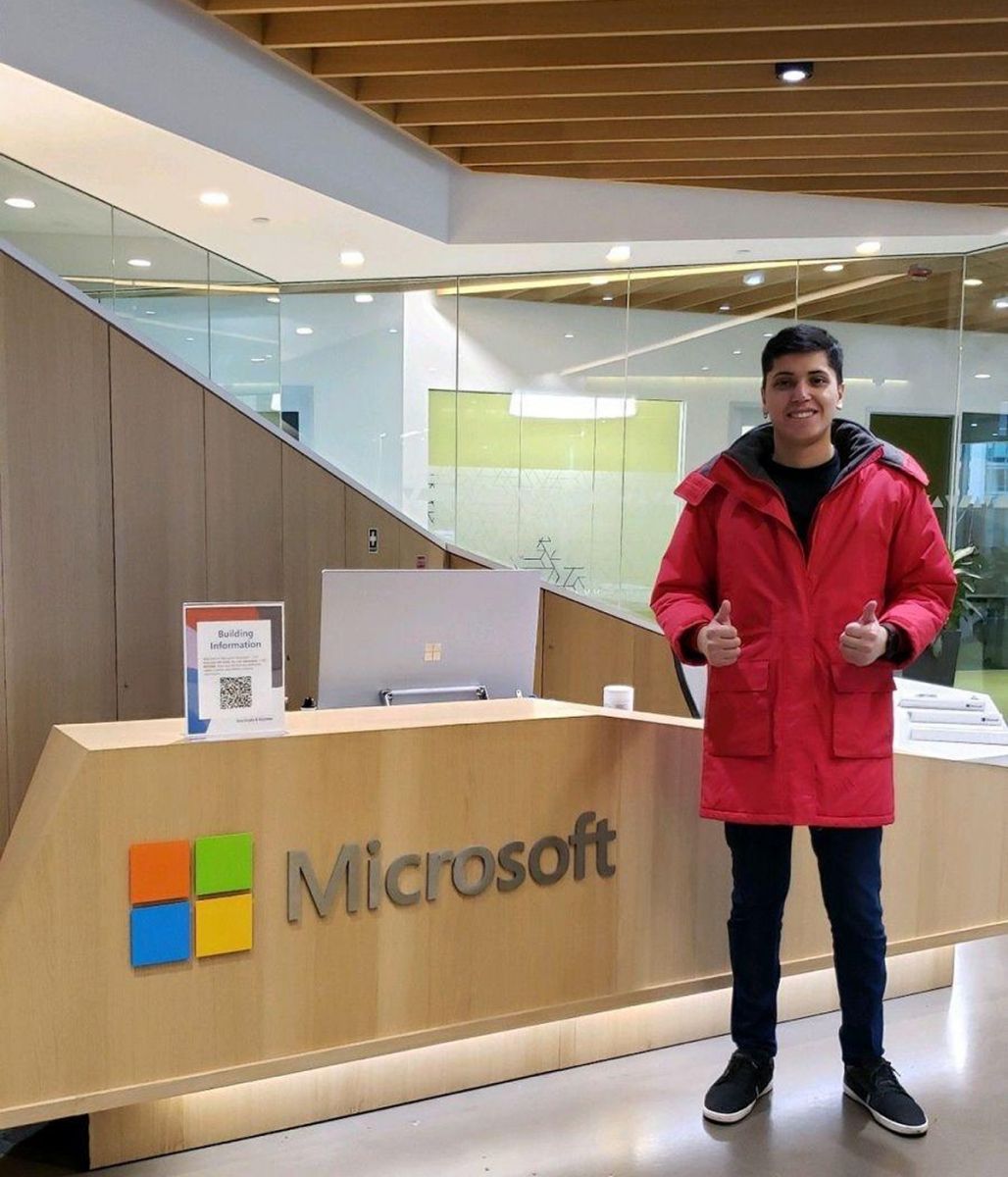 EN MICROSOFT. Durante su paso por Canadá, Benjamín trabajó durante dos años en una de las empresas tecnológicas más importantes del mundo.