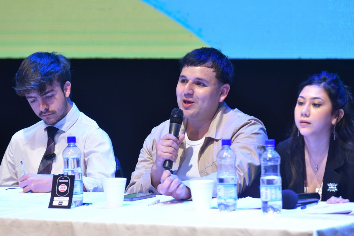 FEDERICO VEIGA, SAMUEL VERA Y ANA PAULA VELÁZQUEZ. Los representantes de La Libertad Avanza, la UCR y el PJ protagonizaron distintos cruces durante la jornada. / OSVALDO RIPOLL, LA GACETA.