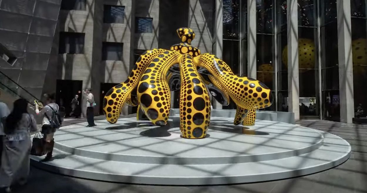 OBRAS. Los trabajos de Kusama se expusieron en diversos países.