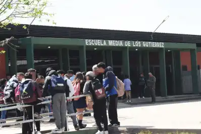 Armas en las escuelas de Tucumán: el desafío de escuchar y actuar antes de que sea tarde