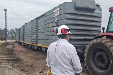 Luego de 45 años, un tren azucarero rueda de nuevo