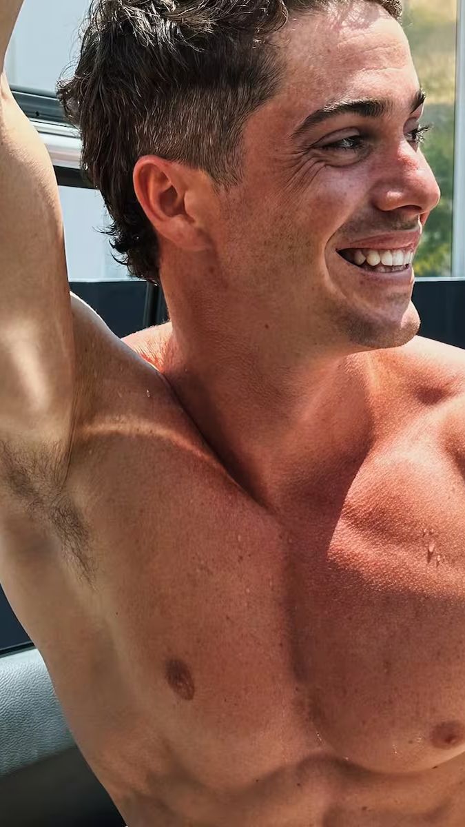 Franciso Stoessel, el hermano de Tini, también señalado dentro del conflicto familiar
