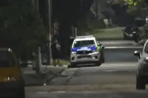 Allanamientos en las causas por armas en escuelas: secuestran una pistola 9 mm y decenas de municiones