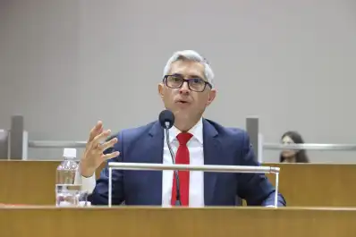 Ya lo vivimos con Manzur: el Gobierno se distrae con las candidaturas y los delincuentes atacan en las calles, advirtió Canelada