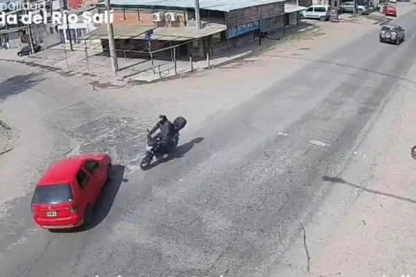 Detienen a un conductor que huyó tras protagonizar un choque en Banda del Río Salí