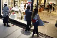 Cuánto gana un empleado de shopping en agosto de 2026: sueldos, comisiones y cuánto se puede cobrar