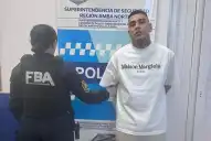Detuvieron al cantante Callejero Fino tras hallar un arma con la numeración limada en su camioneta
