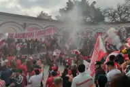 Fiesta, pertenencia y respaldo al equipo: el banderazo de los hinchas de San Martín en el parque Avellaneda