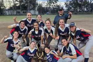 Facdef gritó campeón en el 1° Torneo Interligas de sóftbol femenino