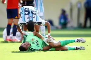 La estrategia de no jugar: por qué el fútbol debe terminar con las mañas para hacer tiempo