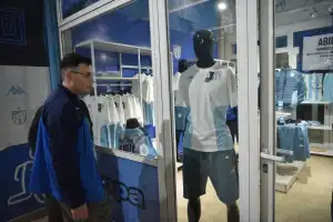 Camisetas renovadas, opiniones divididas: así recibieron los hinchas de Atlético Tucumán el nuevo diseño