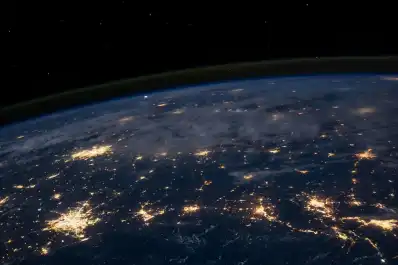 La Tierra está cada vez más oscura: la alerta de la NASA que preocupa a la ciencia