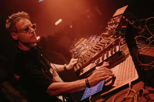 Joris Voorn, antes de salir a la cabina: “En Buenos Aires no tengo que tocar solamente las cosas fáciles”