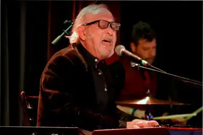 Murió Miguel Zavaleta, líder de Suéter y referente del rock argentino de los 80