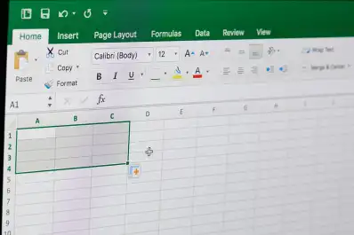 Tiene 26 años y creó un videojuego para aprender Excel gratis