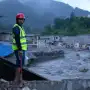 Los rescates en Nepal y en China avanzan con dificultad