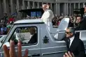 Cómo será el papamóvil que trasladará a León XIV por la Argentina