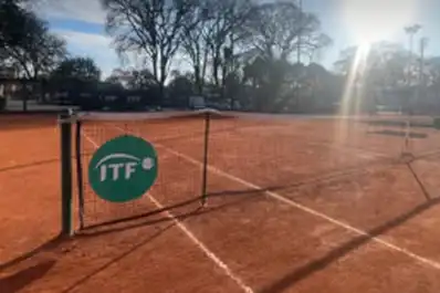 El tenis juvenil internacional desembarcó en Tucumán con una fuerte presencia local