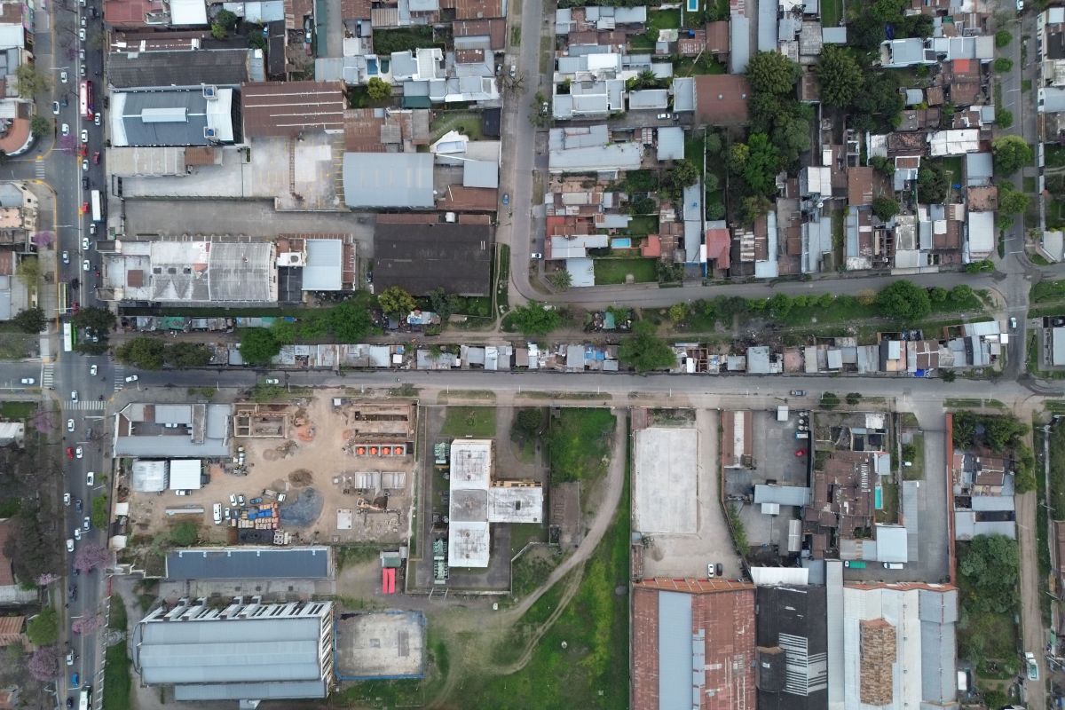 El asentamiento “más céntrico” pone en jaque al nuevo Mercado de la Ciudad