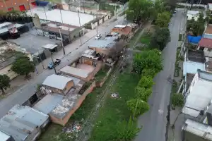 El asentamiento “más céntrico” pone en jaque al nuevo Mercado de la Ciudad