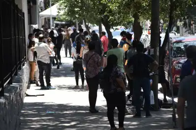 Cartas de lectores: colas sin fin en el Centro de Salud