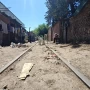 Entre las vías, la falta de agua y la inseguridad: cómo se vive en el asentamiento “más céntrico” de San Miguel de Tucumán
