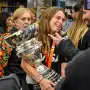 Victoria Sauze regresó a Tucumán como campeona con Las Leonas y vivió un emocionante momento antes de aterrizar